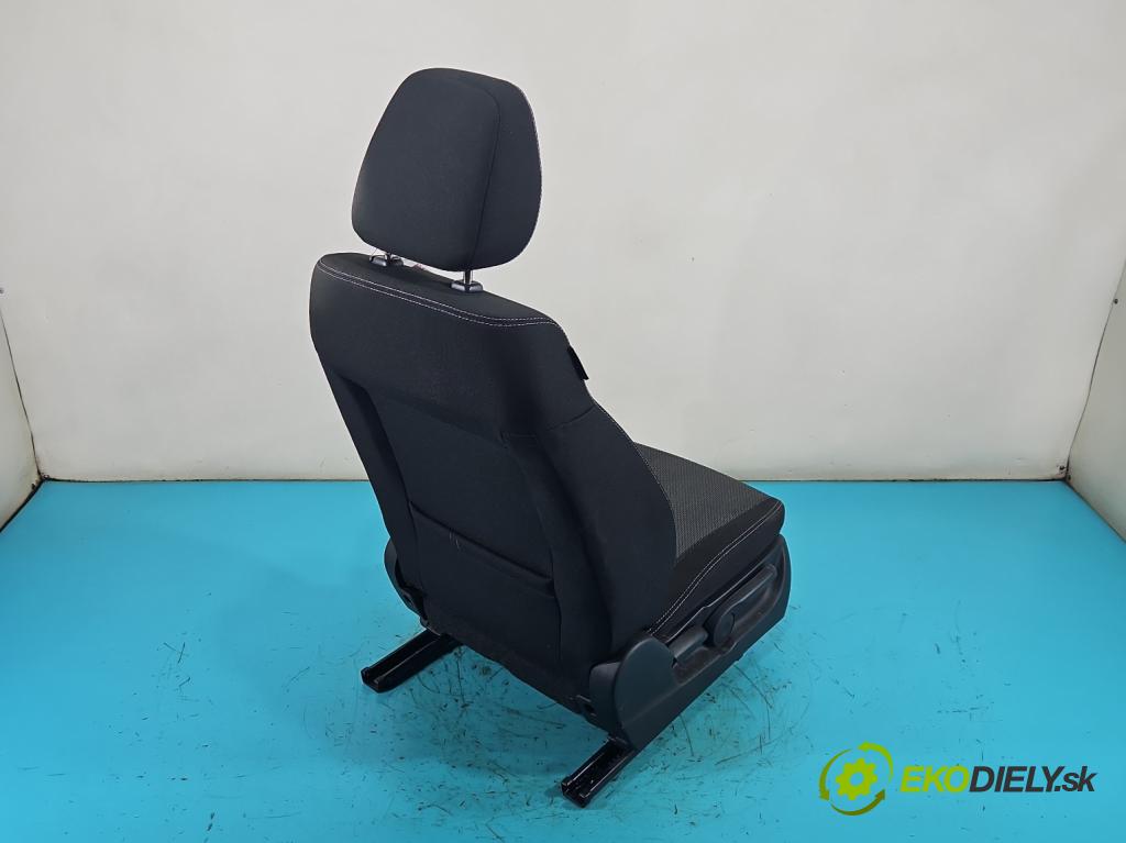 Suzuki SX4 S-Cross 2013-2021 1.6 16V 120 HP manual 88 kW 1586 cm3 5- Sedačka pravý  (Sedadlo)