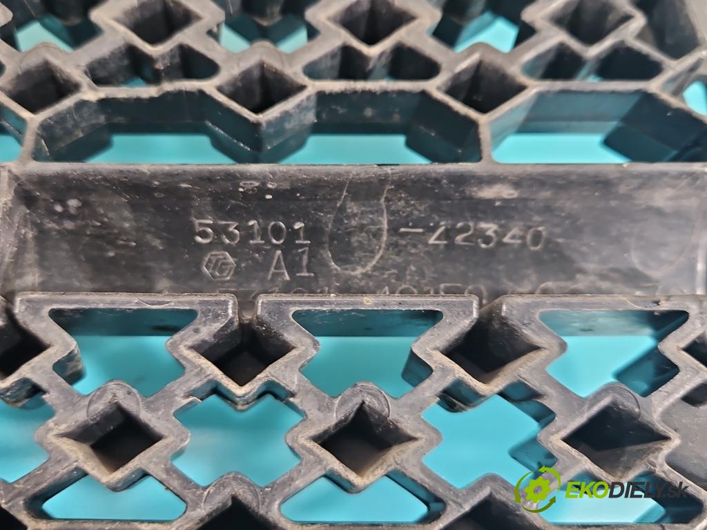 Toyota Rav4 III 2005-2012 2.2 D4D 136hp manual 100 kW 2231 cm3 5- mřížka 53101-22340