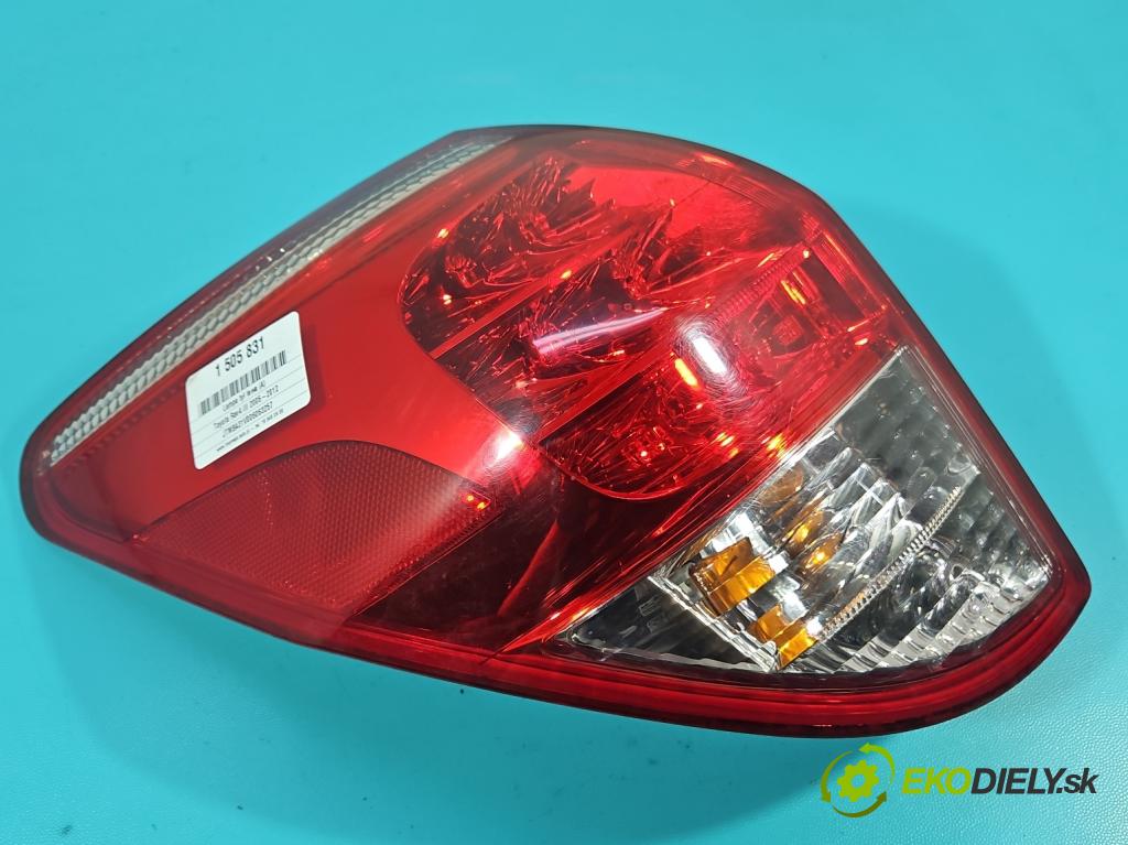 Toyota Rav4 III 2005-2012 2.2 D4D 136hp manual 100 kW 2231 cm3 5- světlo zadní levé  (Klika dveří ostatní)