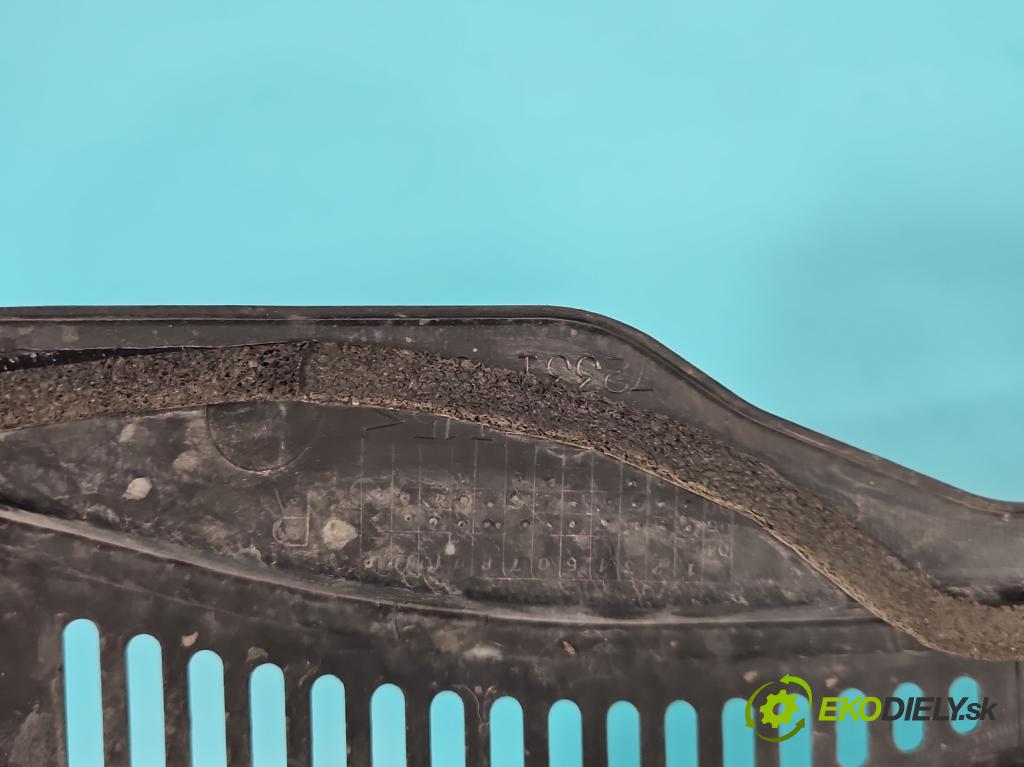 Suzuki Swift Mk6 2005-2010 1.3 16V 92 HP manual 67,5 kW 1328 cm3 5- torpédo 72341-62J0L (Torpédo (plast pod čelným sklom))