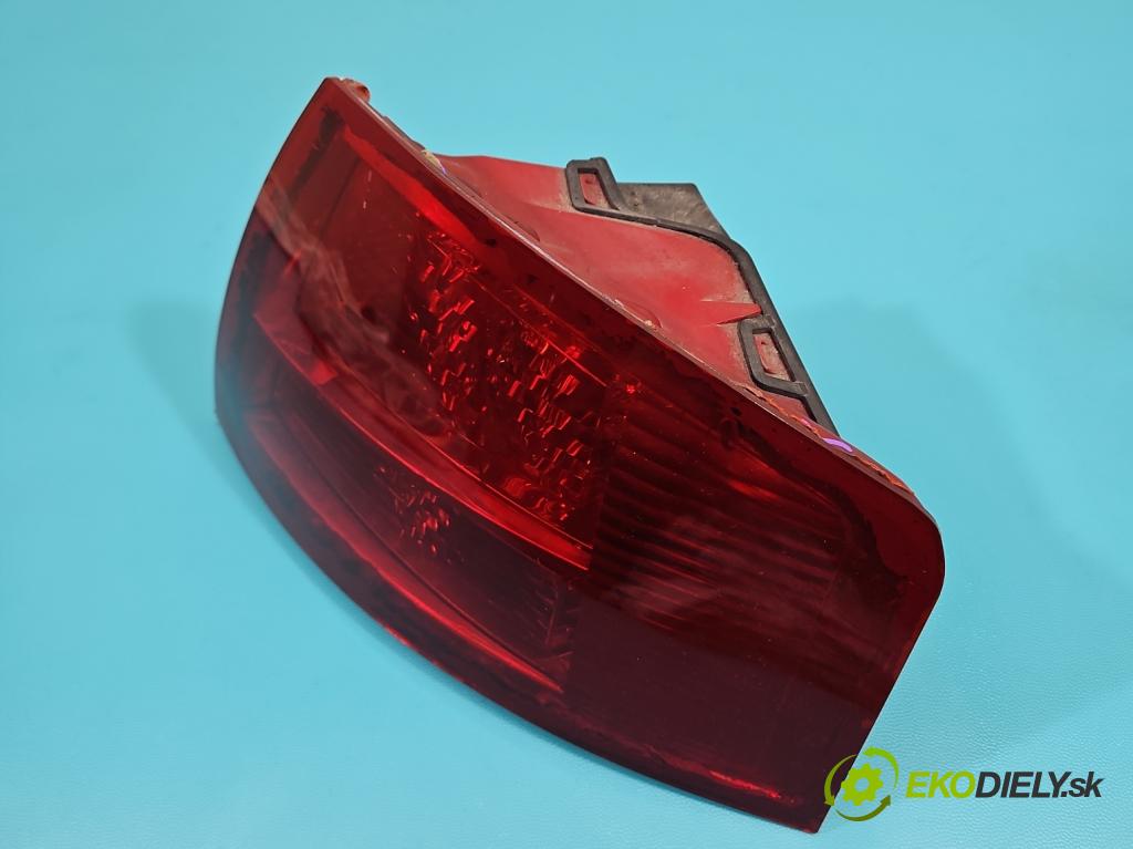 Audi A8 D3 2002-2009 3.0 tdi 232KM automatic 171 kW 2967 cm3 4- světlo zadní pravé 4E0945096C (Klika dveří ostatní)