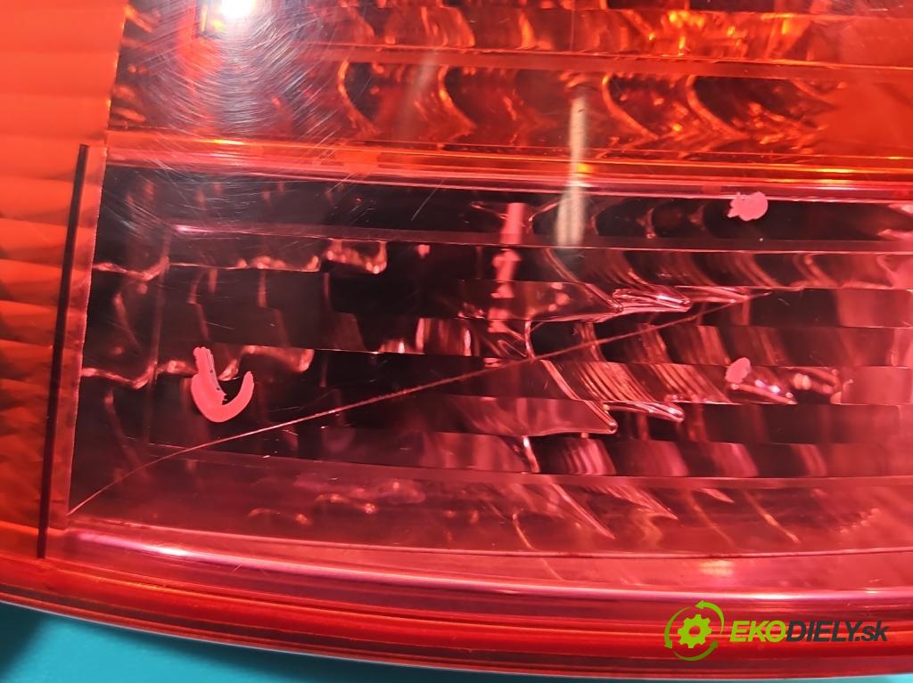 Audi A8 D3 2002-2009 3.0 tdi 232KM automatic 171 kW 2967 cm3 4- světlo zadní levé 4E0945095C (Klika dveří ostatní)
