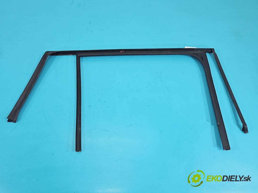 Skoda Superb III 2015-2024 2.0 tdi 190 hp automatic 140 kW 1968 cm3 5- Těsnění: dveře zadní levé  (Karoserie ostatní)