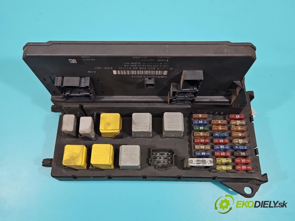 Vw Crafter 2006-2016 2.5 tdi 109 hp manual 80 kW 2461 cm3 4- skříňka pojistková A9065452501 (Pojistková skříňka)