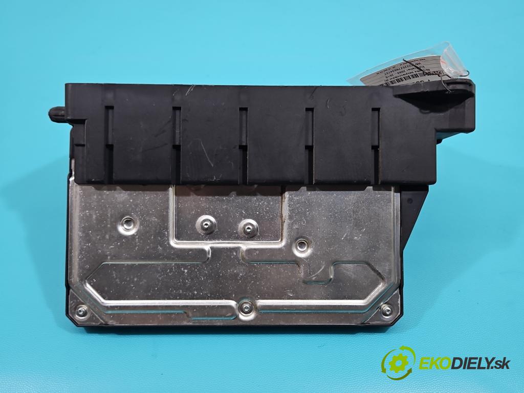 Vw Crafter 2006-2016 2.5 tdi 109 hp manual 80 kW 2461 cm3 4- skříňka pojistková A9065452501 (Pojistková skříňka)