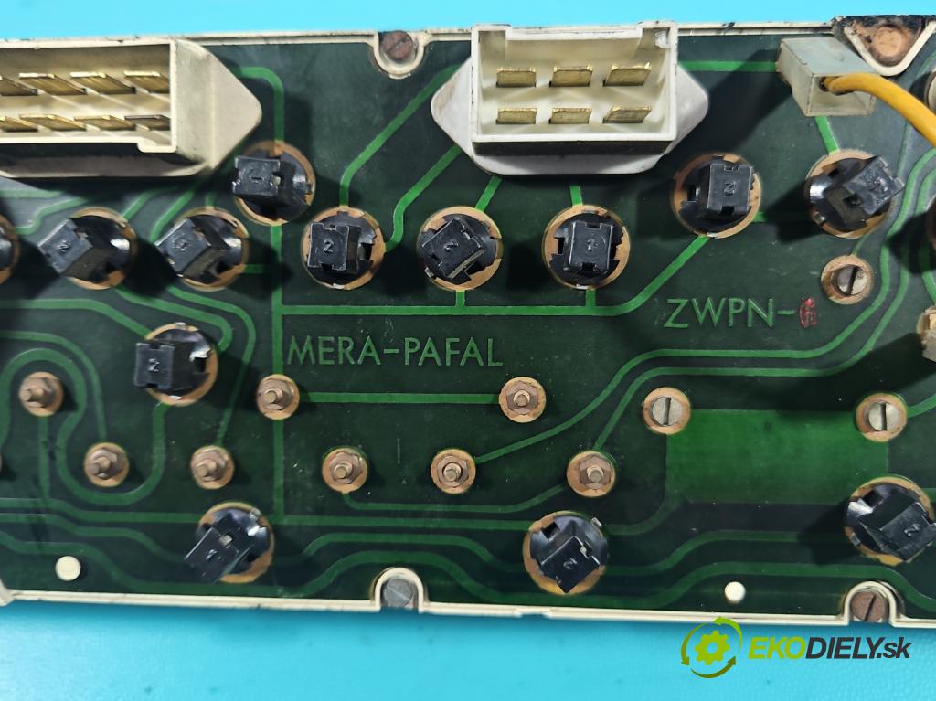 Fs lublin Lublin 2.4d 71 HP manual 52 kW 2417 cm3 5- prístrojovka/ budíky  (Prístrojová doska)