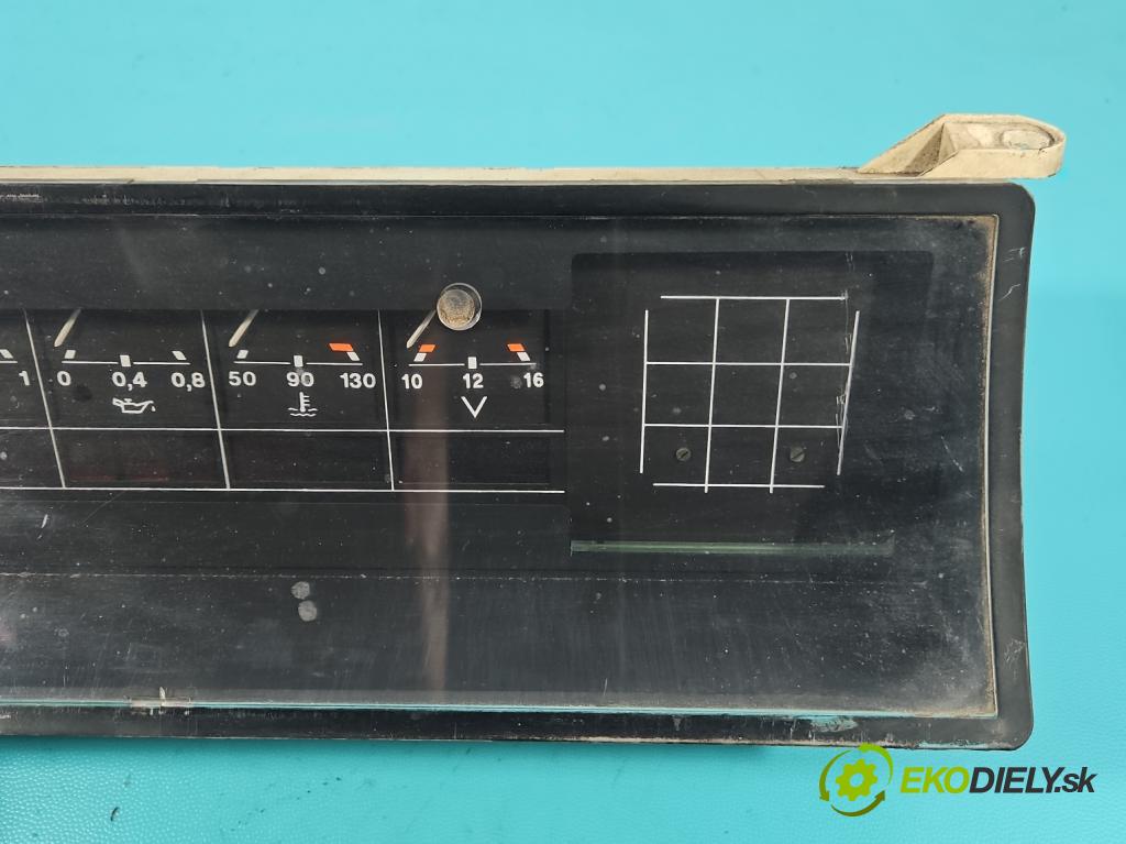 Fs lublin Lublin 2.4d 71 HP manual 52 kW 2417 cm3 5- prístrojovka/ budíky  (Prístrojová doska)