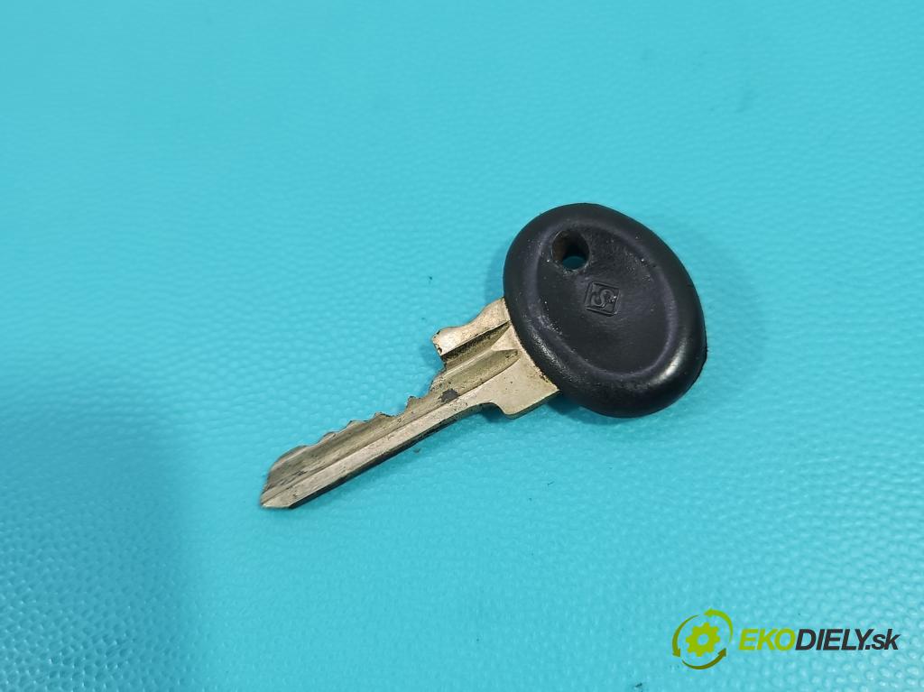 Fs lublin Lublin 2.4d 71 HP manual 52 kW 2417 cm3 5- Spínačka (Spínacia skrinka)