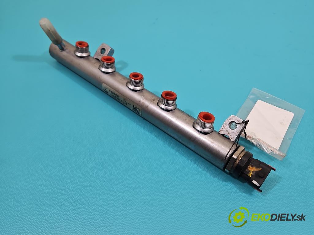 Nissan Qashqai II J11 2013-2021 1.6 dci 131 HP manual 96 kW 1598 cm3 5- lišta vstrekovacia H8201044829 (Vstrekovacia lišta)