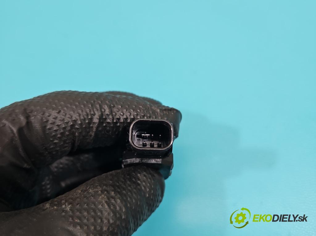 Suzuki SX4 S-Cross 2013-2021 1.6 16V 120 HP manual 88 kW 1586 cm3 5- snímač parkovaní: 61M10