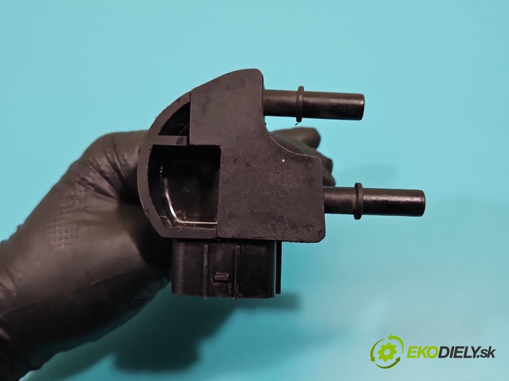 Nissan Qashqai II J11 2013-2021 1.6 dci 131 HP manual 96 kW 1598 cm3 5- Ohrievač: palivo