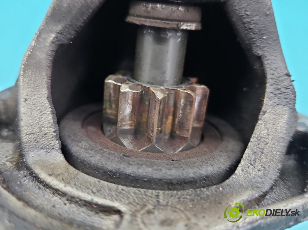 Vw Passat B5 1995-2005 1.6 8V 101 HP manual 74 kW 1595 cm3 4- štartér  (Štartér)