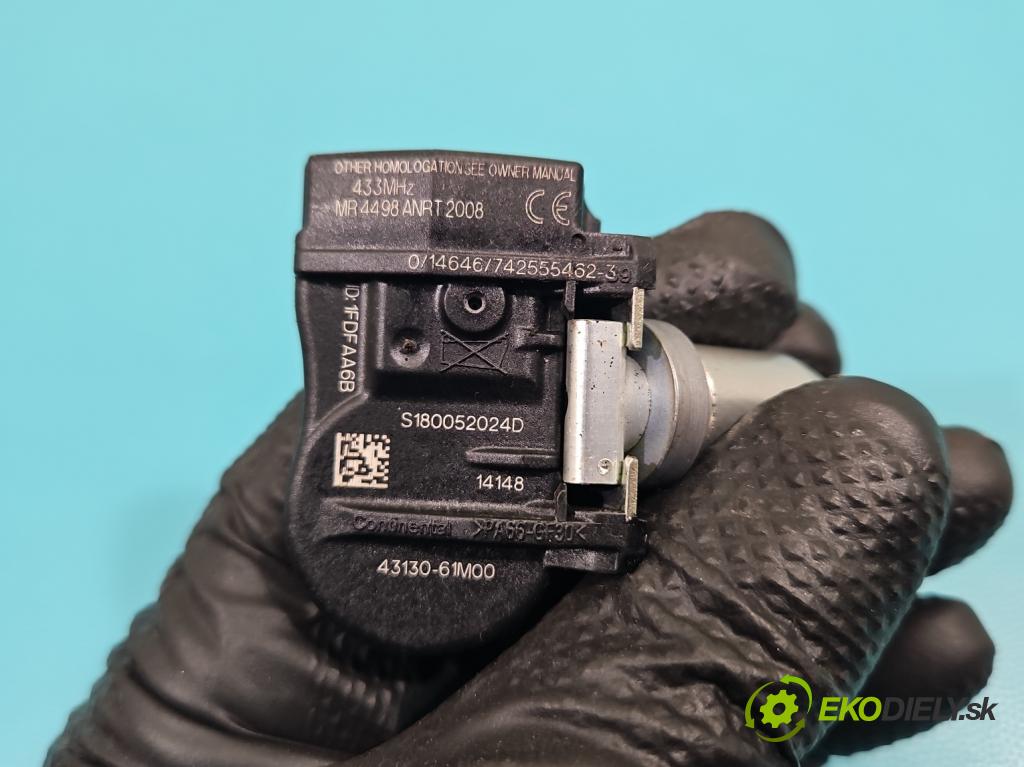 Suzuki SX4 S-Cross 2013-2021 1.6 16V 120 hp manual 88 kW 1586 cm3 5- snímač tlaku pneumatika S180052024D (Snímač tlaku v pneumatice)