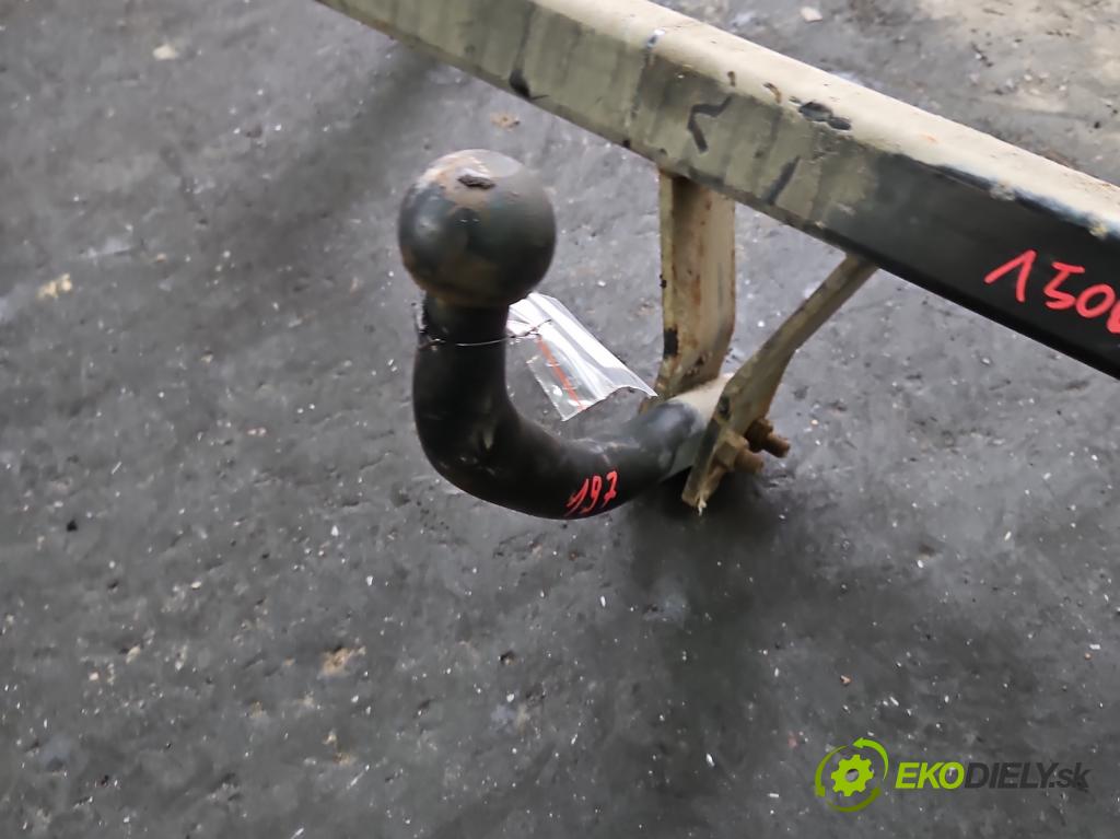 Vw Passat B5 1995-2005 1.6 8V 101 hp manual 74 kW 1595 cm3 4- oko tažné (Tažné zařízení)