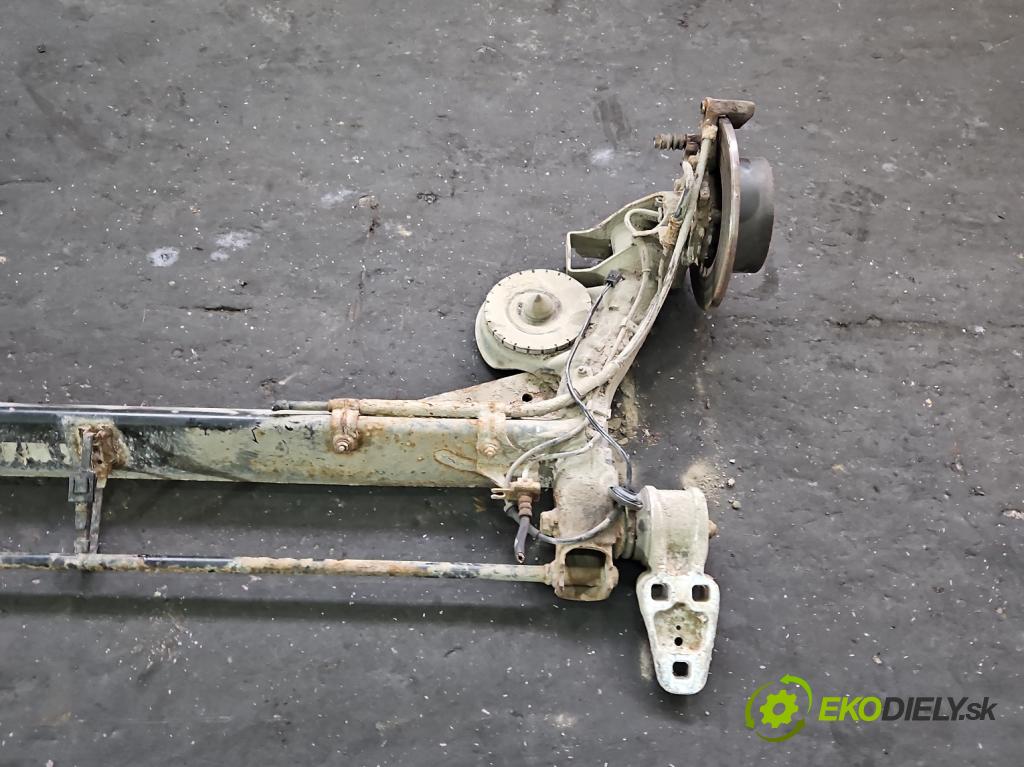 Vw Passat B5 1995-2005 1.6 8V 101 hp manual 74 kW 1595 cm3 4- zadní výztuha  (Zadní výztuha)