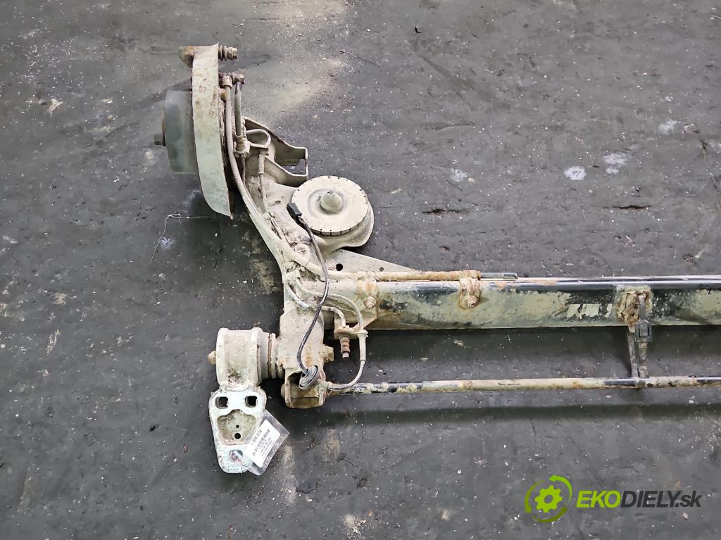 Vw Passat B5 1995-2005 1.6 8V 101 hp manual 74 kW 1595 cm3 4- zadní výztuha  (Zadní výztuha)