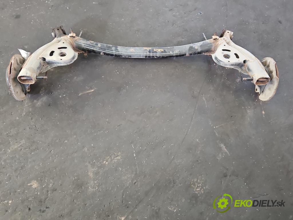 Suzuki SX4 S-Cross 2013-2021 1.6 16V 120 hp manual 88 kW 1586 cm3 5- zadní výztuha  (Zadní výztuha)