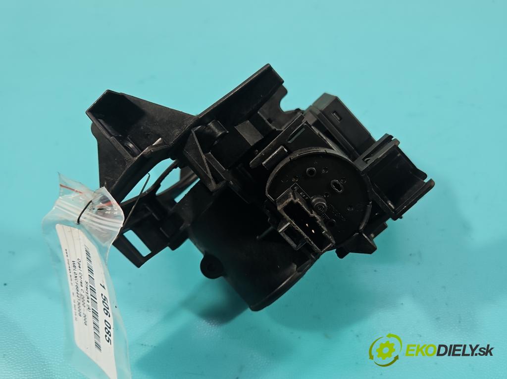 Opel Corsa C 2000-2006 1,3.0 cdti 69KM manual 51 kW 1248 cm3 5- Spínačka 24413106 (Spínacia skrinka)