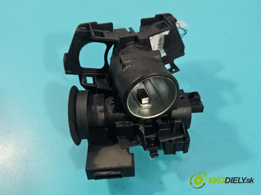 Opel Corsa C 2000-2006 1,3.0 cdti 69KM manual 51 kW 1248 cm3 5- Spínačka 24413106 (Spínacia skrinka)