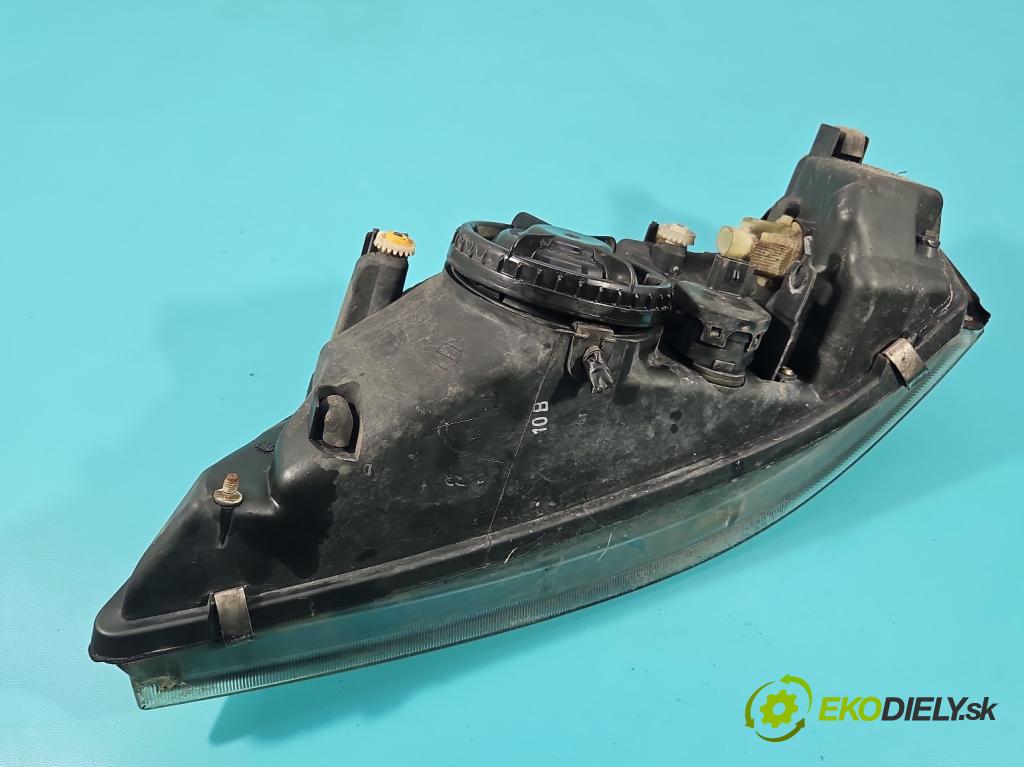 Mitsubishi Space star 1.9 dci 102 HP manual 75 kW 1870 cm3 5- Reflektor: pravý MR913170 (Svetlo predné pravé)