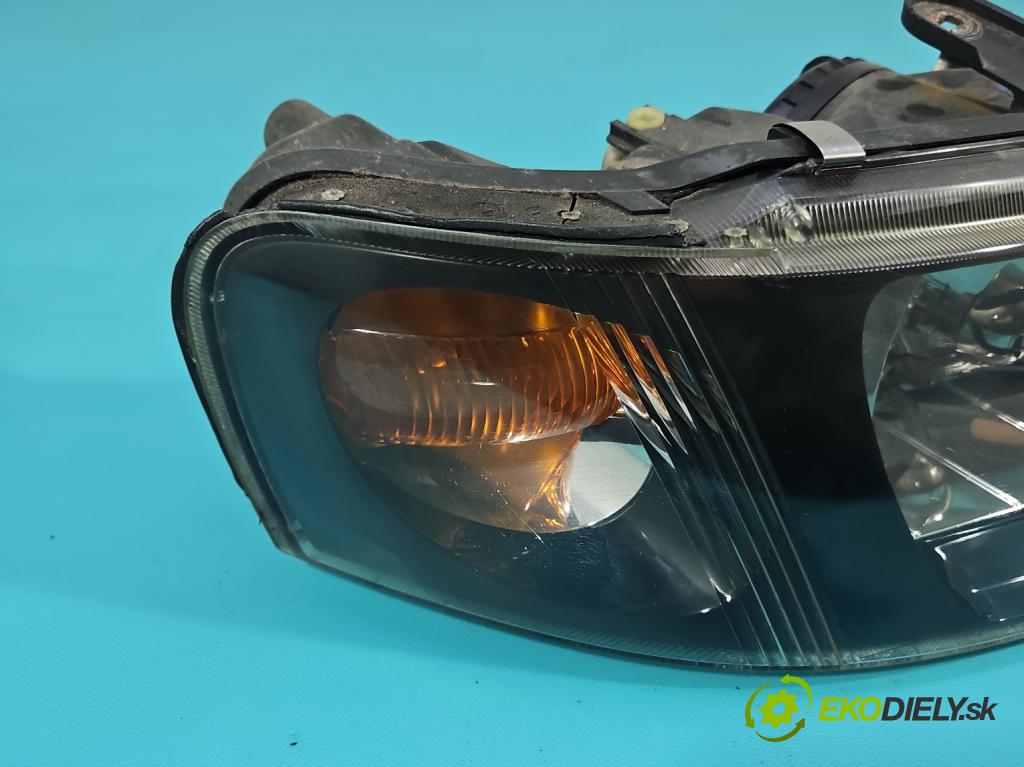 Mitsubishi Space star 1.9 dci 102 HP manual 75 kW 1870 cm3 5- Reflektor: pravý MR913170 (Svetlo predné pravé)