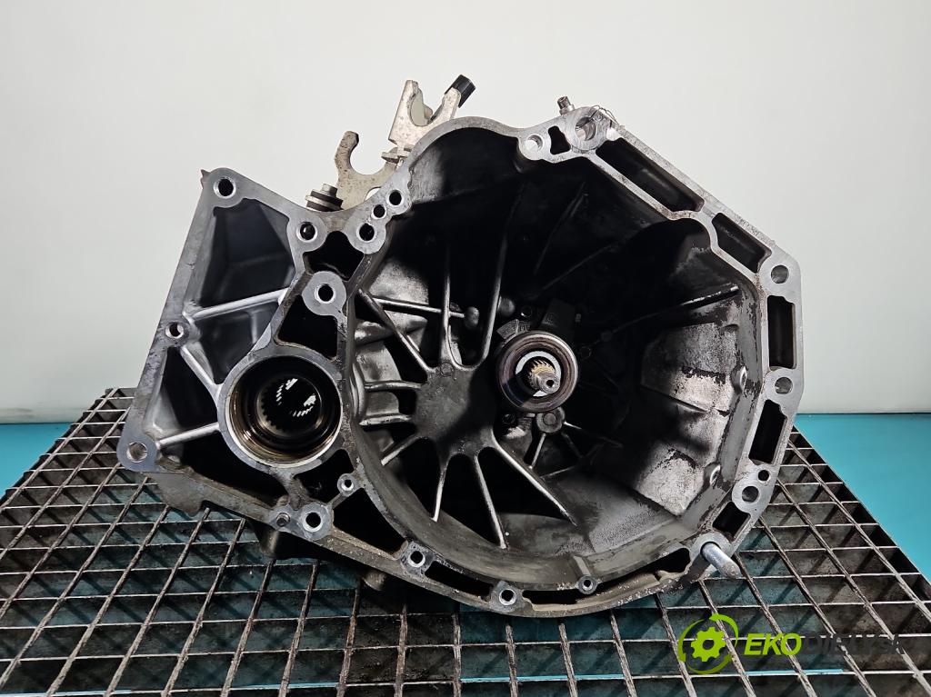 Suzuki SX4 S-Cross 2013-2021 1.6 16V 120 hp manual 88 kW 1586 cm3 5- převodovka stupňová manual ZMD