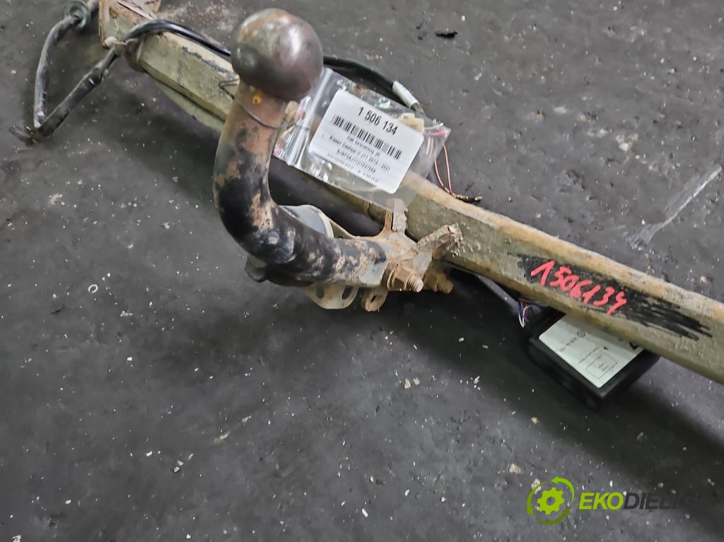 Nissan Qashqai II J11 2013-2021 1.6 dci 131 hp manual 96 kW 1598 cm3 5- oko tažné  (Tažné zařízení)