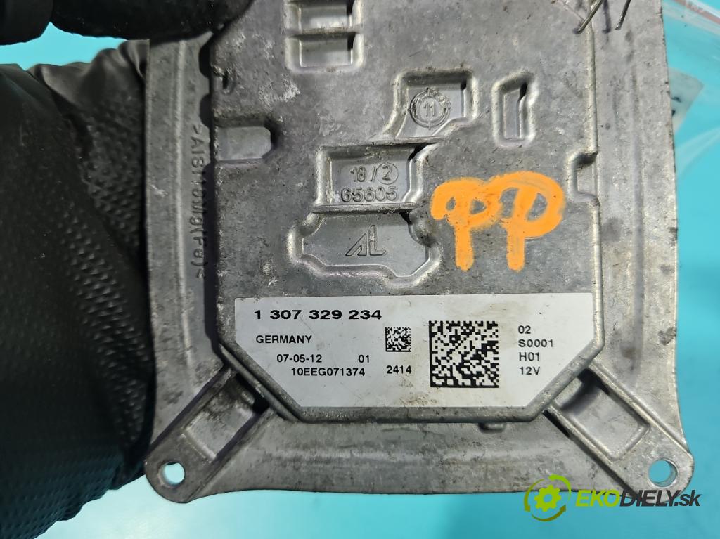 Lancia Delta III 2008-2014 1.4 T 120 HP manual 88 kW 1368 cm3 5- střídač: xenon 1307329234 (Riadiaca jednotka xenónu)