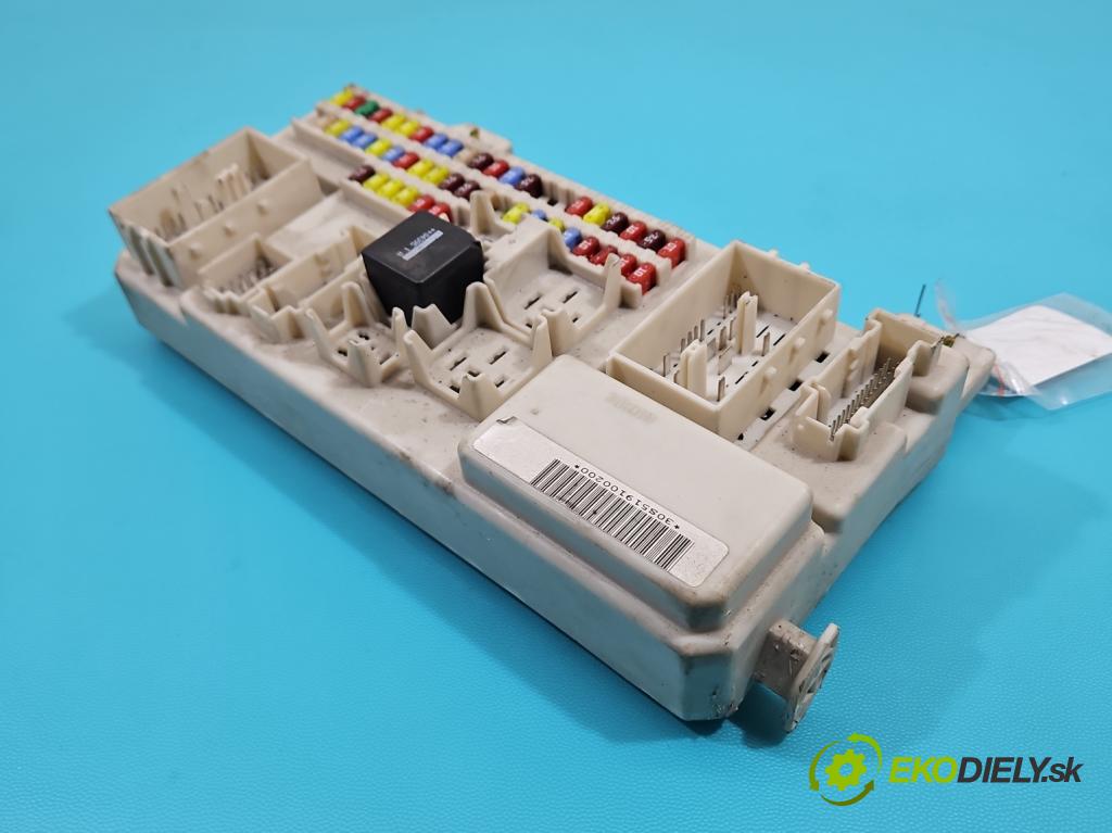 Ford Focus Mk2 2004-2011 2.0 tdci 136 HP manual 100 kW 1997 cm3 5- skrinka poistka 4M5T14014CHF (Poistková skrinka)