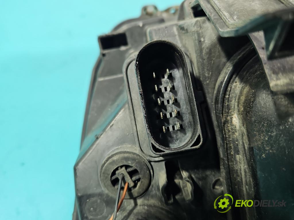 Ford Focus Mk2 2004-2011 2.0 tdci 136 HP manual 100 kW 1997 cm3 5- Reflektor: pravý 4M51-13W029-GB (Svetlo predné pravé)