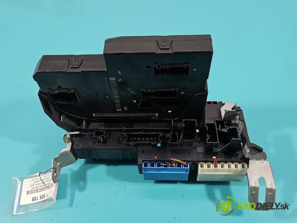 Mercedes E W212 2009-2016 2,2.0 CDI 136hp automatic 100 kW 2143 cm3 5- skříňka pojistková 2129000204 (Pojistková skříňka)