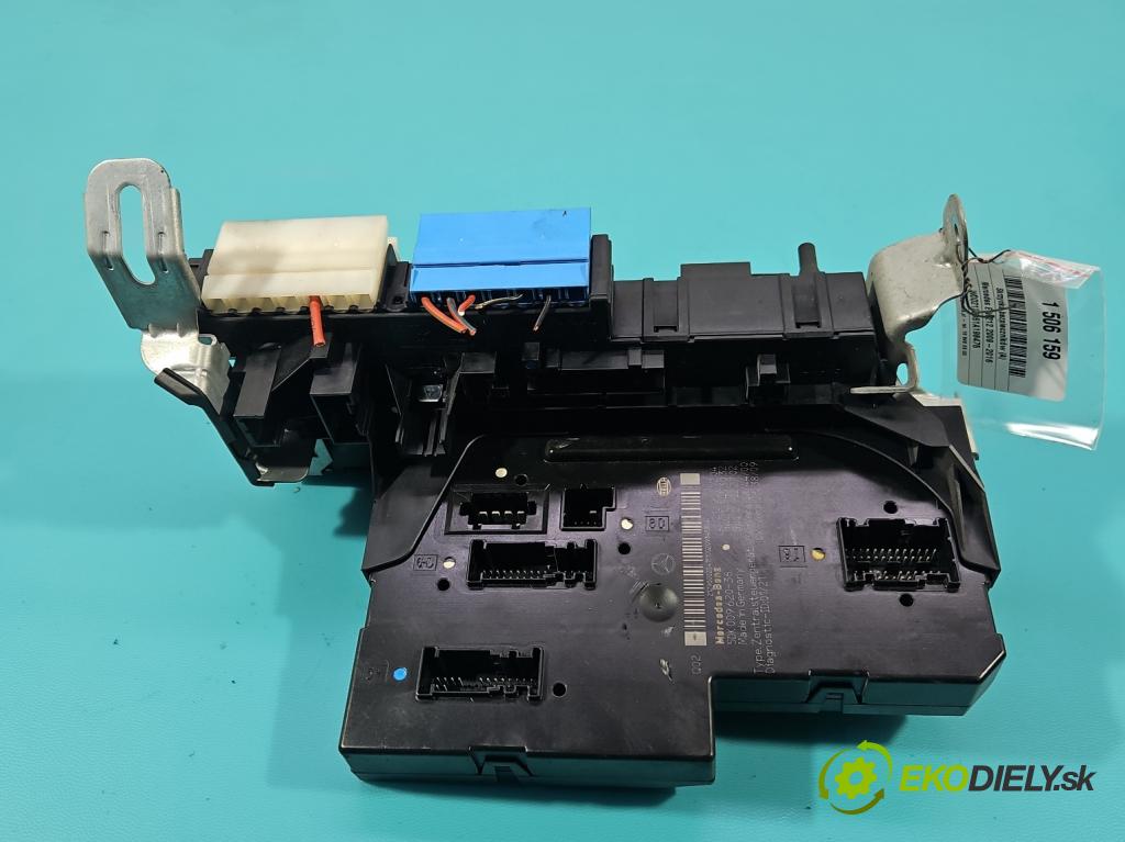 Mercedes E W212 2009-2016 2,2.0 CDI 136hp automatic 100 kW 2143 cm3 5- skříňka pojistková 2129000204 (Pojistková skříňka)