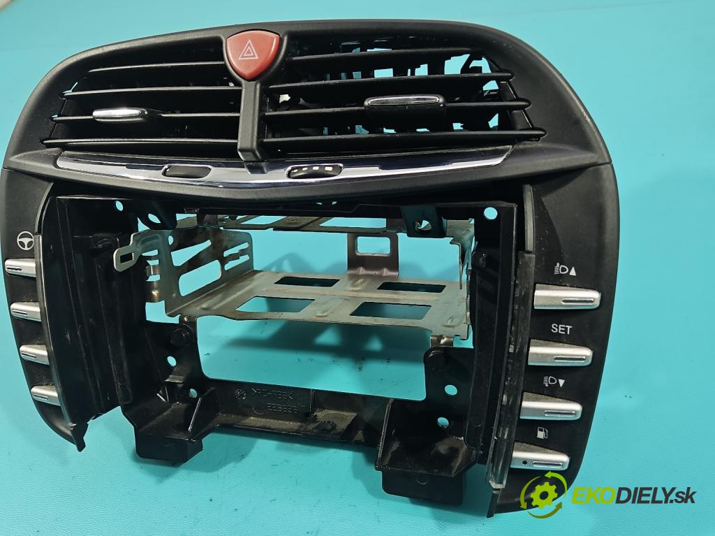 Lancia Delta III 2008-2014 1.4 T 120 HP manual 88 kW 1368 cm3 5- Mřížka: kúrenia stredová 735473466 (Mriežka kúrenia (fukár))