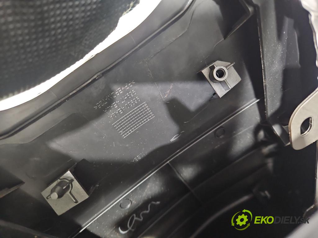 Nissan Qashqai II J11 2013-2021 1.6 dci 131 HP manual 96 kW 1598 cm3 5- operadlo 96930 4EA0A (Lakťová opierka)