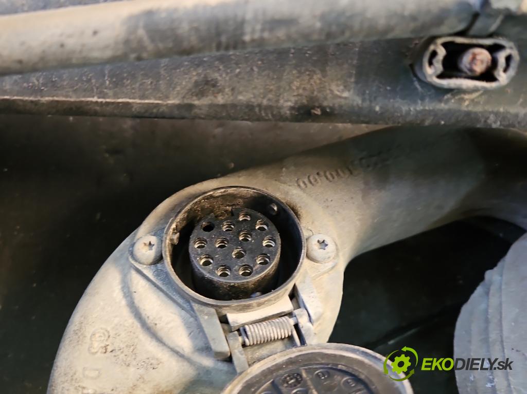 Mercedes E W212 2009-2016 2.2 CDI 136hp automatic 100 kW 2143 cm3 5- oko tažné A2123100204 (Tažné zařízení)