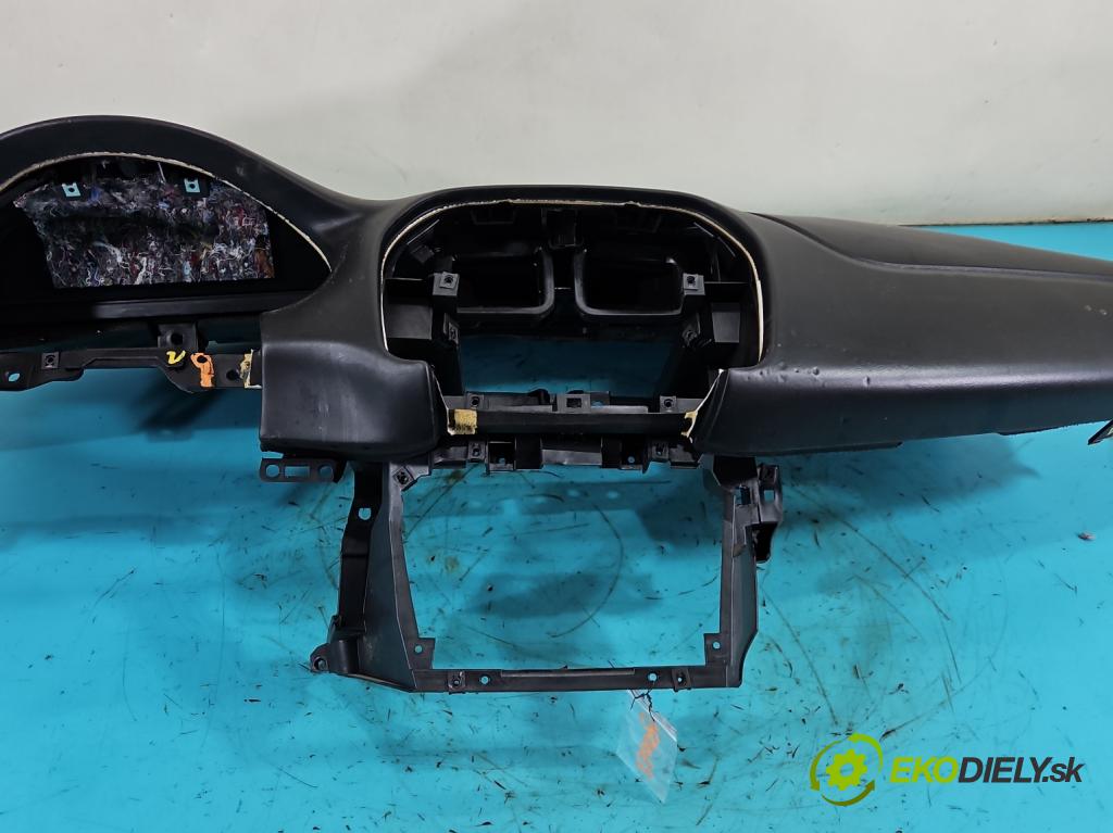 Lancia Delta III 2008-2014 1.4 T 120 hp manual 88 kW 1368 cm3 5- kokpit,přistrojova deska