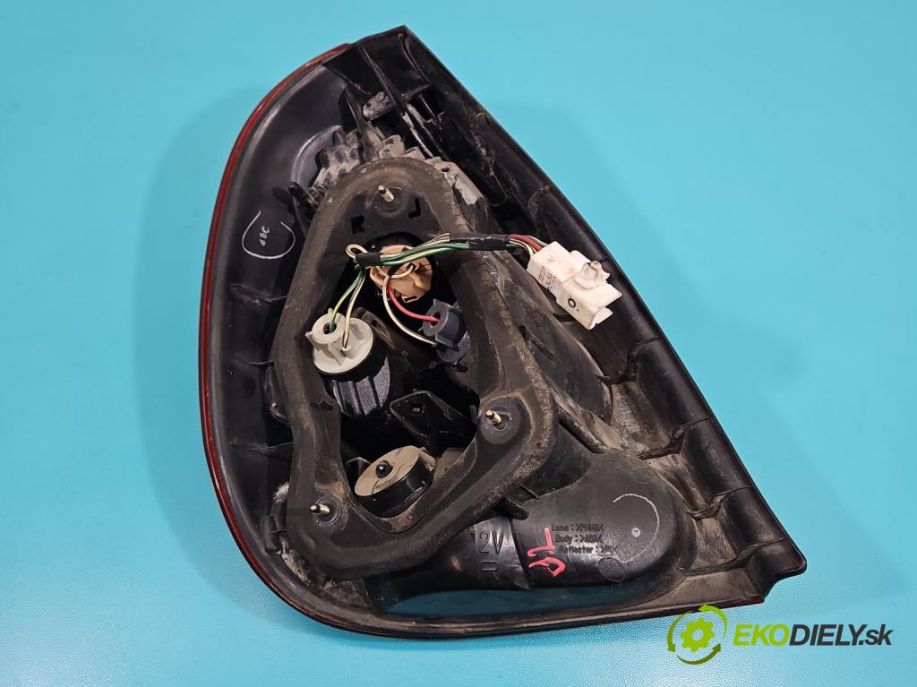 Toyota Corolla E11 1997-2002 1,4.0 16V 86 hp manual 63 kW 1332 cm3 3- světlo zadní pravé  (Klika dveří ostatní)