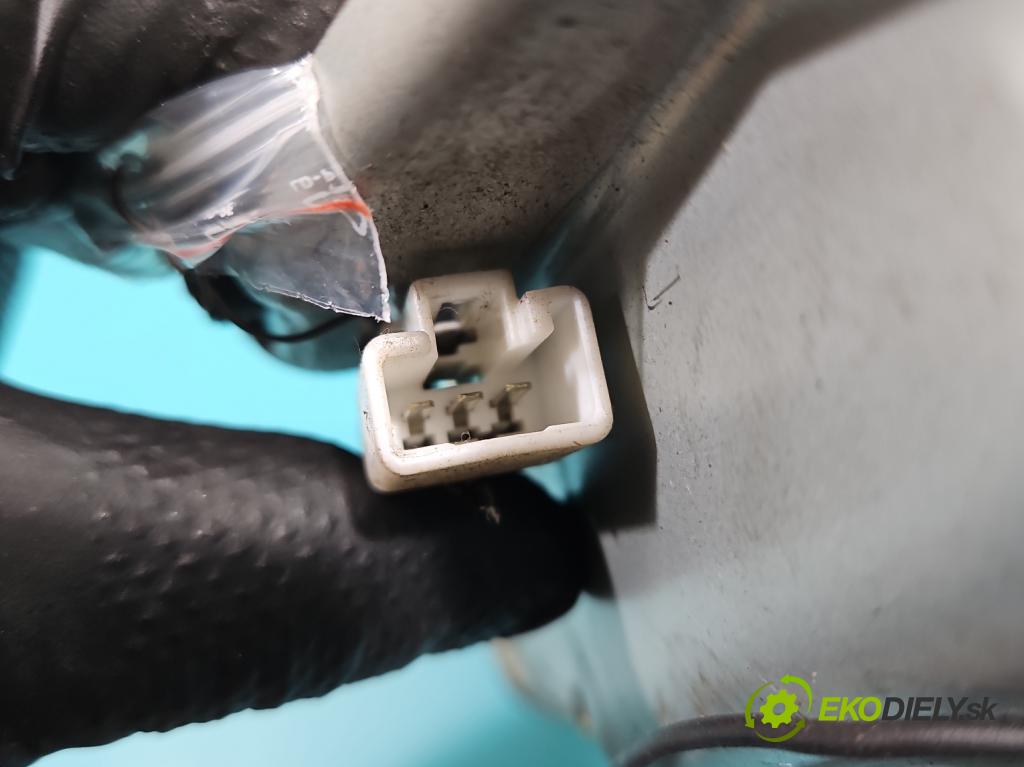 Toyota Corolla E11 1997-2002 1.4 16V 86 HP manual 63 kW 1332 cm3 3- motor stieračov zadné 85130-12850