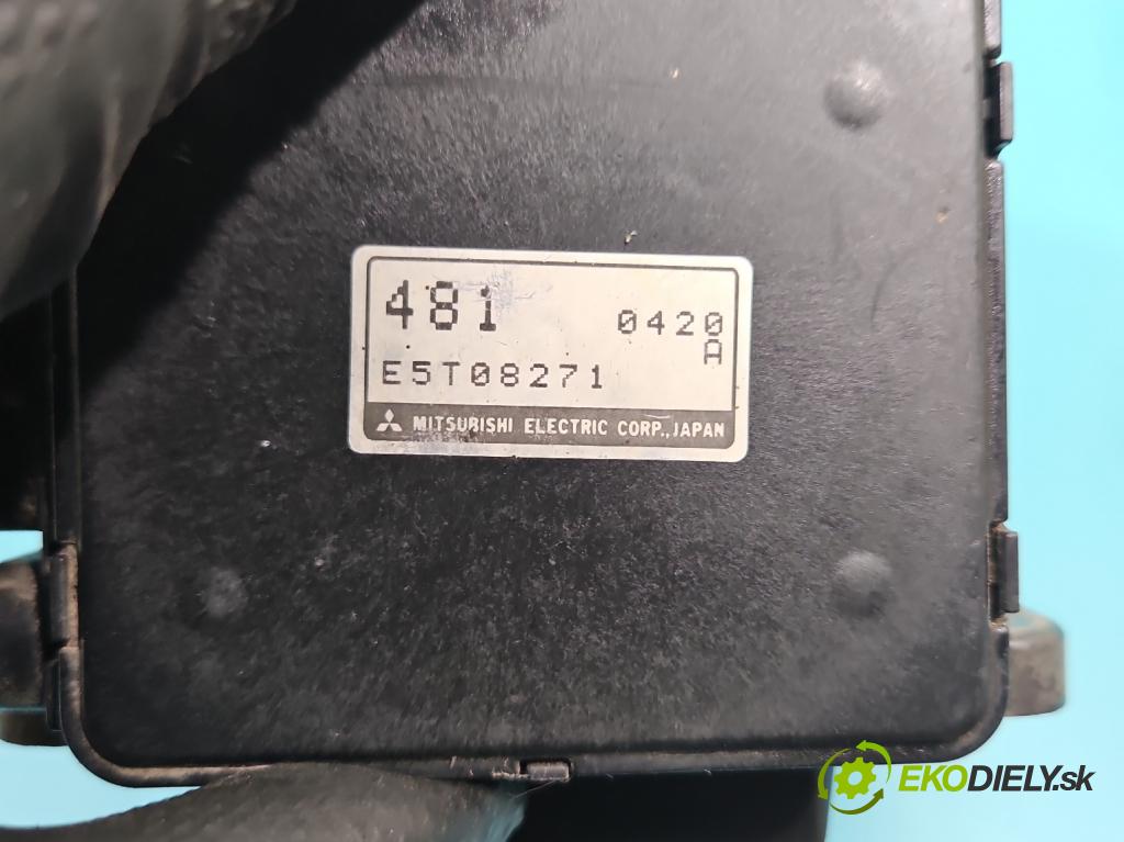 Mitsubishi Space star 1.8 GDI 122 HP manual 90 kW 1834 cm3 5- průtokoměr: E5T08271 (Váha vzduchu)