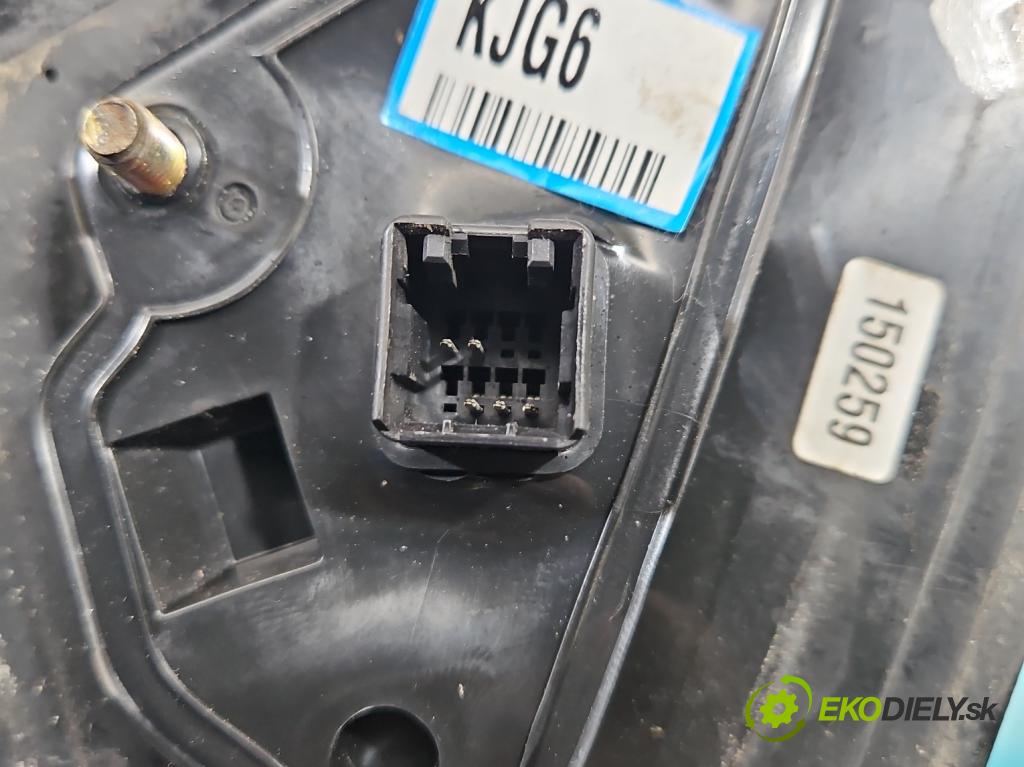 Hyundai Sonata V 2004-2009 2.4 16V 162 HP manual 119 kW 2359 cm3 4- zrkadlo ľavé  (Kľučka dverí ostatné)