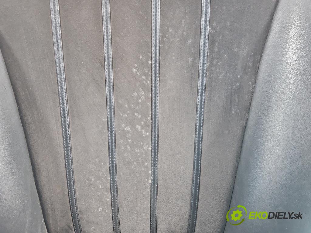 Lancia Delta III 2008-2014 1.4 T 120 HP manual 88 kW 1368 cm3 5- Sedačka pravý (Sedadlo)