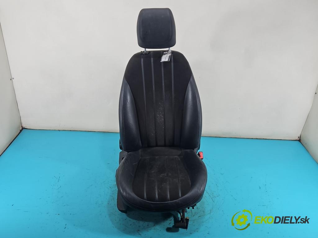 Lancia Delta III 2008-2014 1.4 T 120 HP manual 88 kW 1368 cm3 5- Sedačka pravý  (Sedadlo)