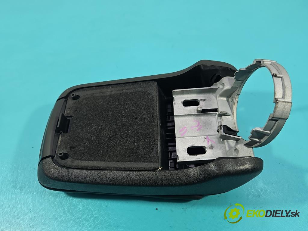 Lancia Delta III 2008-2014 1.4 T 120 HP manual 88 kW 1368 cm3 5- operadlo  (Lakťová opierka)