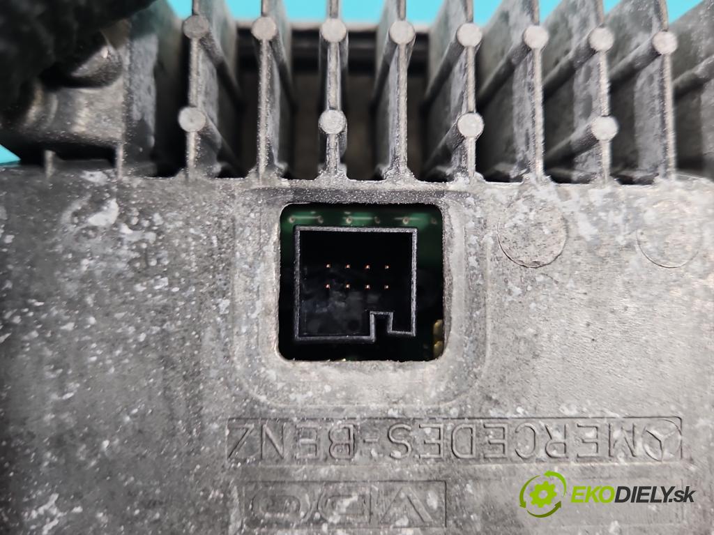 Mercedes CLS II C218 2010-2018 3.0 cdi 265KM automatic 195 kW 2987 cm3 4- Zobrazit: A2129005000 (Prístrojová doska)