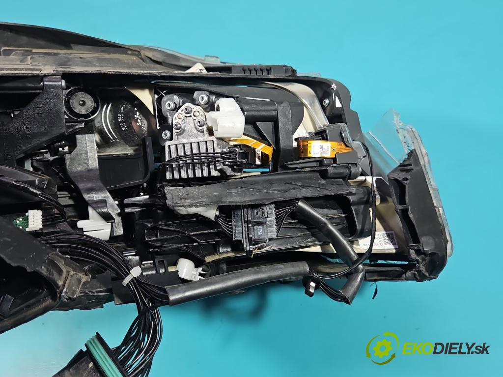 Mercedes CLS II C218 2010-2018 3.0 cdi (642853) 265KM automatic 195 kW 2987 cm3 4- Reflektor: ľavý A2188204761 (Kľučka dverí ostatné)