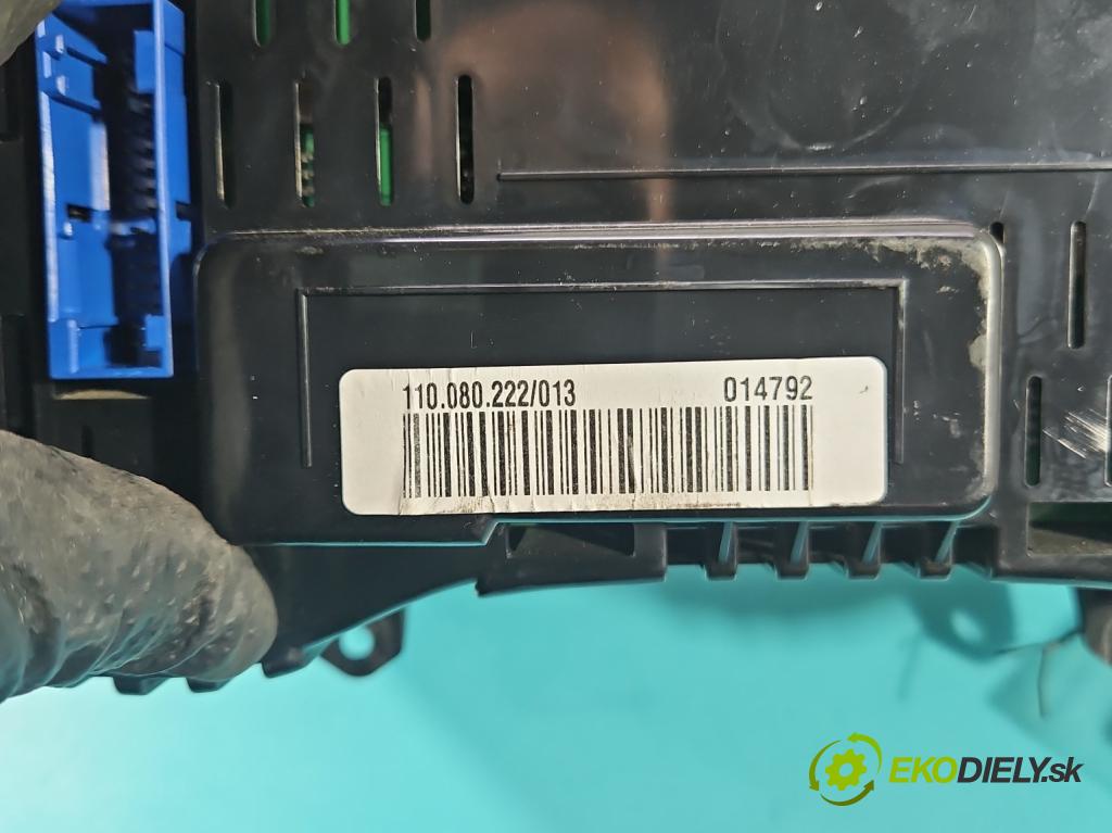 Audi A3 8P 2003-2012 1.6 FSI 116 HP manual 85 kW 1598 cm3 3- prístrojovka/ budíky 8P0920900E (Prístrojová doska)