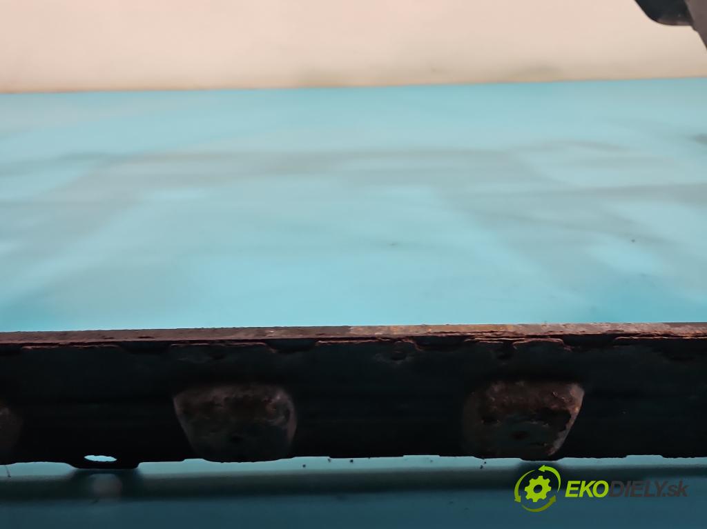 Lancia Delta III 2008-2014 1.4 T 120 hp manual 88 kW 1368 cm3 5- stěna přední  (Přední výztuha)