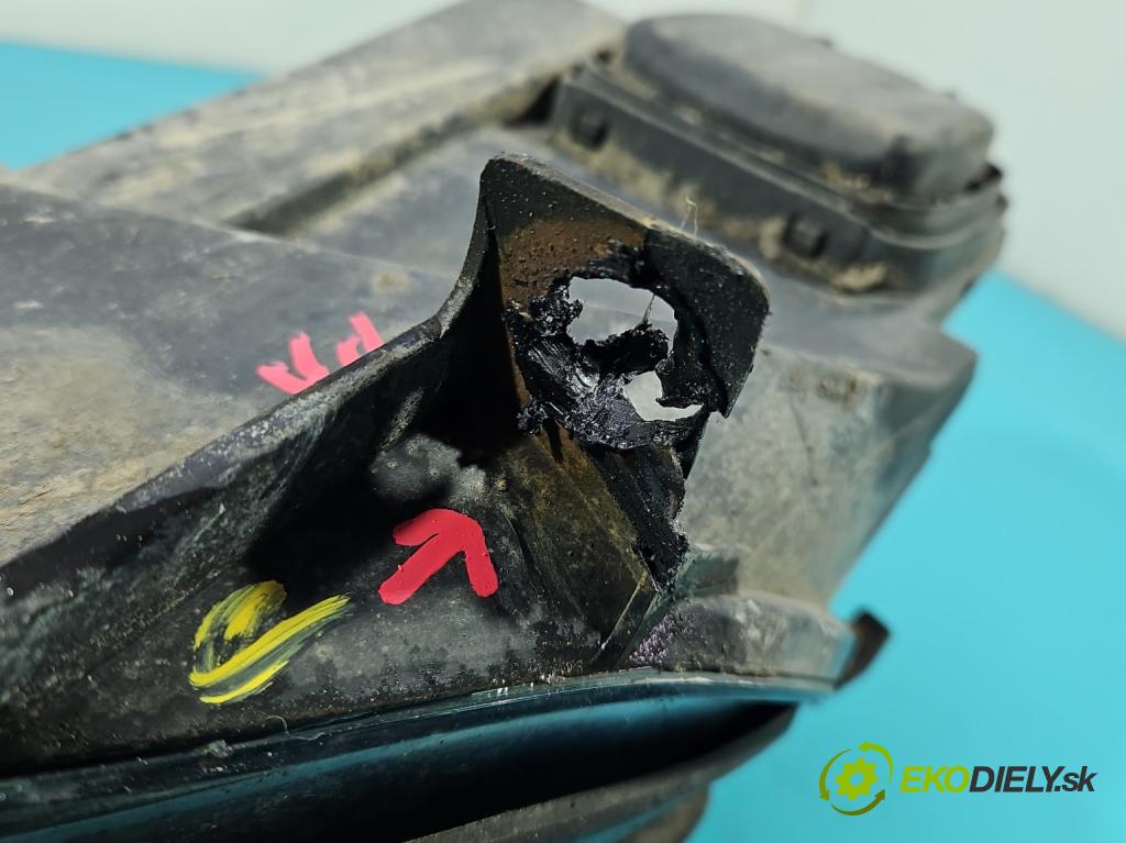 Smart Forfour I 2004-2006 1.3 16V 95 HP manual 70 kW 1332 cm3 5- Reflektor: pravý A4545400654 (Svetlo predné pravé)