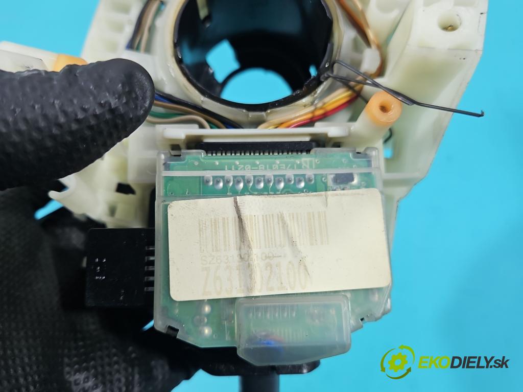 Smart Forfour I 2004-2006 1.3 16V 95 HP manual 70 kW 1332 cm3 5- prepínač komplex: A4545401244 (Prepínacie páčky pod volantom)