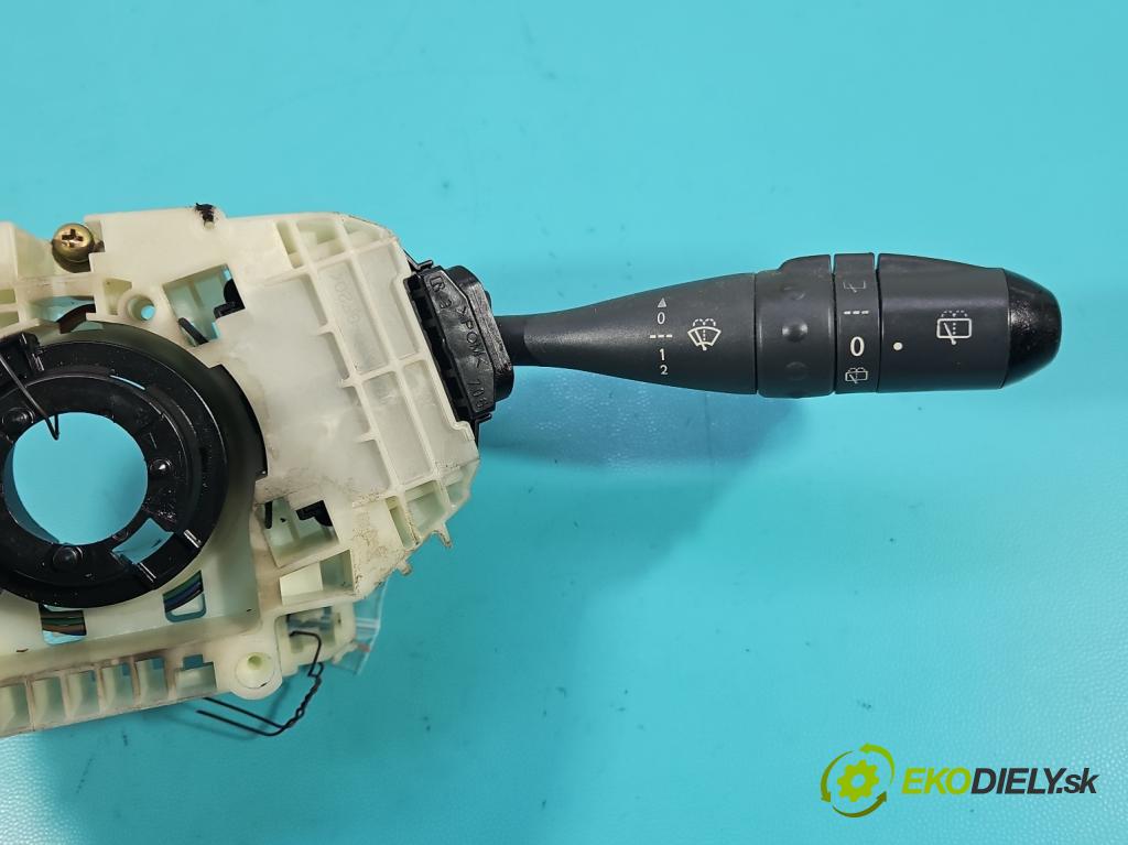 Smart Forfour I 2004-2006 1.3 16V 95 HP manual 70 kW 1332 cm3 5- prepínač komplex: A4545401244 (Prepínacie páčky pod volantom)